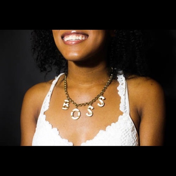 Jewelry - Who’s the boss necklace